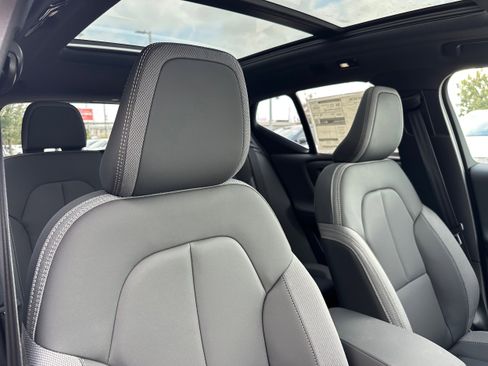 New 2026 Volvo EX40 Plus w/ Climate Package image 9