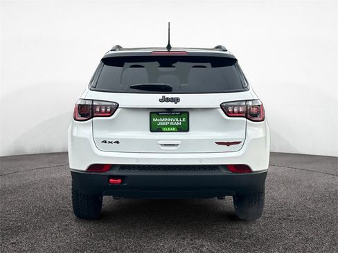 New 2026 Jeep Compass Trailhawk w/ Sun, Sound & Navigation Group image 4