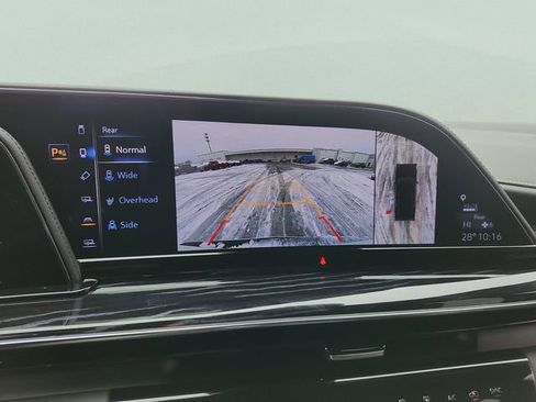 Used 2023 Cadillac Escalade ESV Sport w/ Touring Package image 11