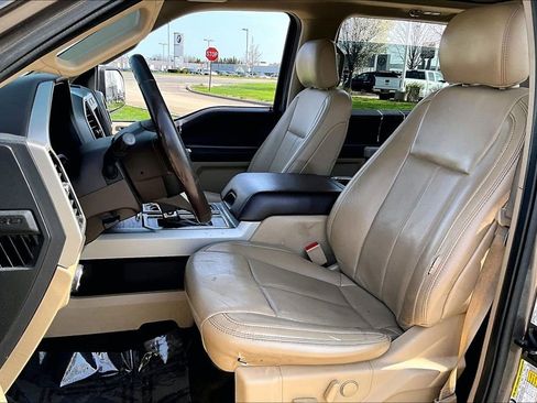 Used 2019 Ford F150 Lariat image 15