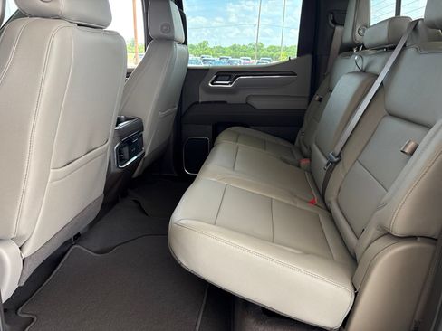 New 2026 GMC Sierra 1500 SLT AWD/4WD image 16