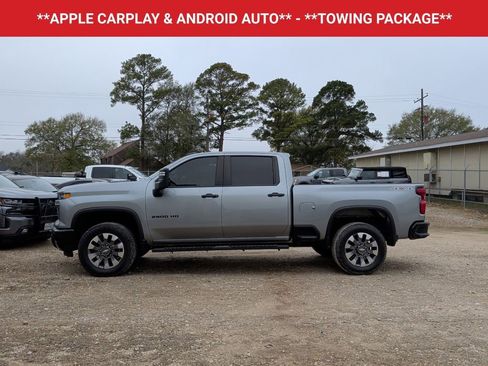 Used 2024 Chevrolet Silverado 2500 Custom w/ Custom Value Package image 5