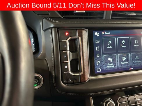 Used 2024 GMC Yukon Denali Ultimate AWD/4WD image 30