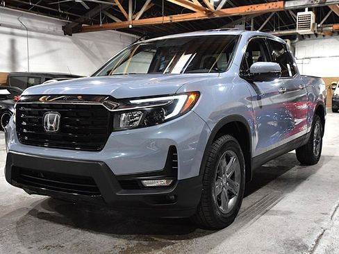 Used 2023 Honda Ridgeline RTL-E image 3