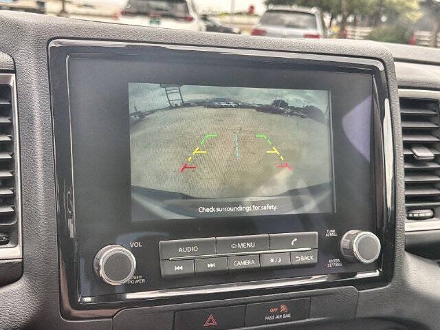 Used 2022 Nissan Frontier SV RWD image 14