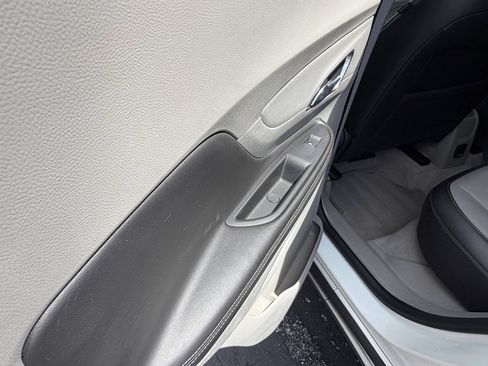 Used 2015 Buick Encore Leather FWD image 7