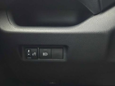 Certified 2025 Toyota RAV4 LE image 29