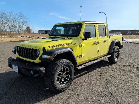 Used 2024 Jeep Gladiator Rubicon w/ Technology Group image 1