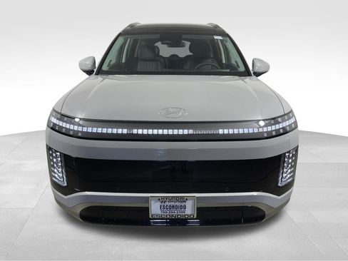 New 2026 Hyundai Ioniq 9 Calligraphy image 8