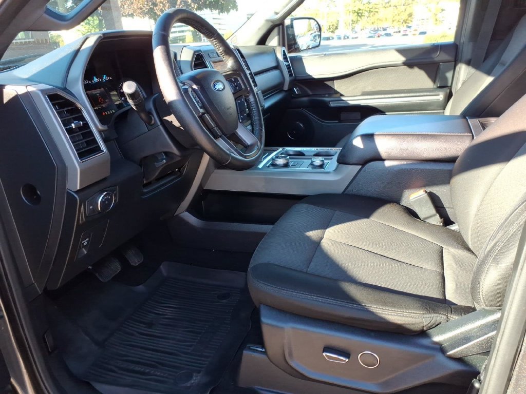 Used 2019 Ford Expedition XLT AWD/4WD image 10