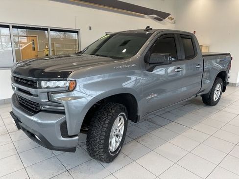 Used 2019 Chevrolet Silverado 1500 RST image 3