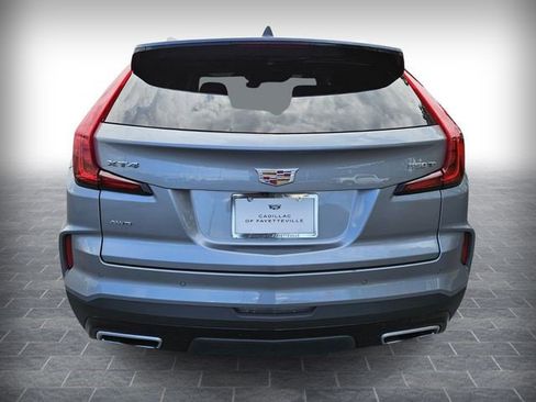 Certified 2025 Cadillac XT4 Premium Luxury image 3