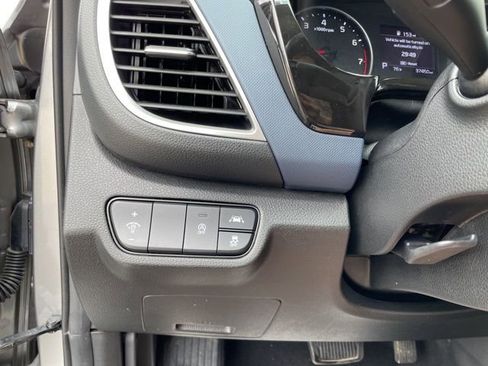 Certified 2023 Kia Seltos S w/ Navigation Package image 22