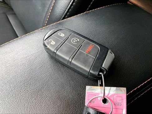 Used 2020 Jeep Compass Limited image 13