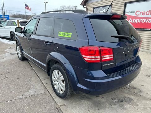 Used 2017 Dodge Journey SE image 7