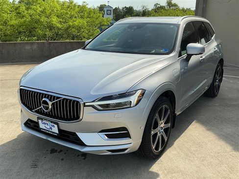 Used 2018 Volvo XC60 T8 Inscription w/ Advanced Package AWD/4WD image 10