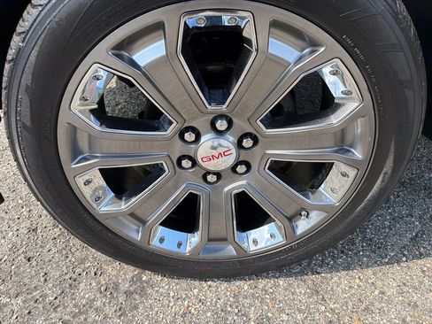 Used 2018 GMC Sierra 1500 SLT AWD/4WD image 11