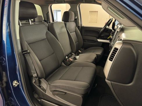 Used 2018 Chevrolet Silverado 1500 LT w/ All Star Edition image 35