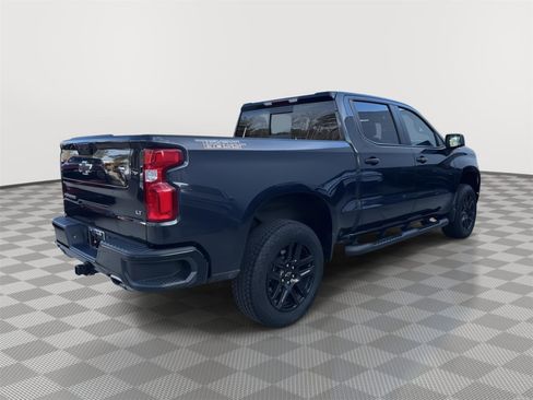 Used 2024 Chevrolet Silverado 1500 LT Trail Boss w/ Convenience Package II image 5