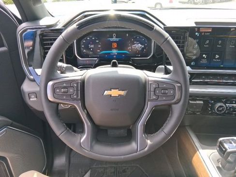 New 2026 Chevrolet Silverado 1500 High Country AWD/4WD image 9