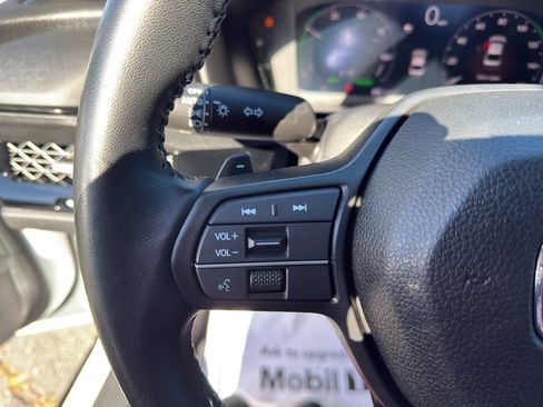 Used 2023 Honda Accord EX-L image 21