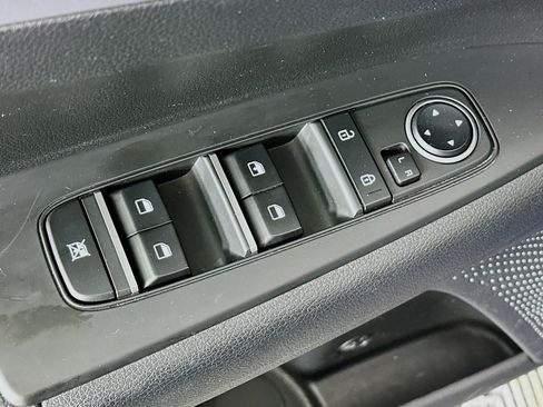 Used 2023 Kia Forte LXS image 15