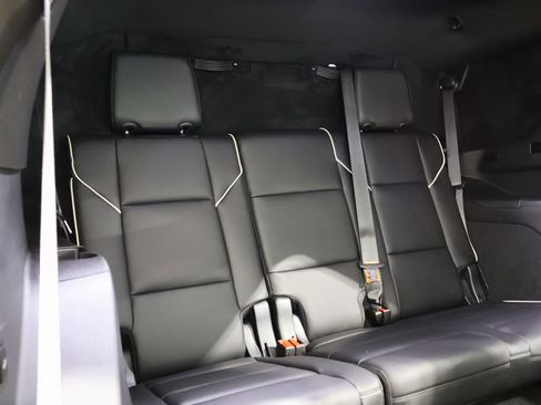 Used 2023 Cadillac Escalade Premium Luxury image 64