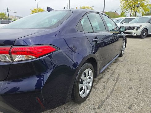 Used 2023 Toyota Corolla LE FWD image 3