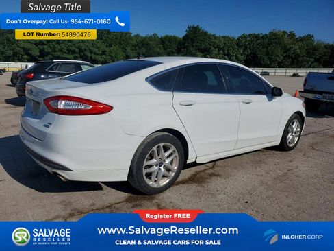 Used 2015 Ford Fusion SE w/ Equipment Group 202A FWD image 4