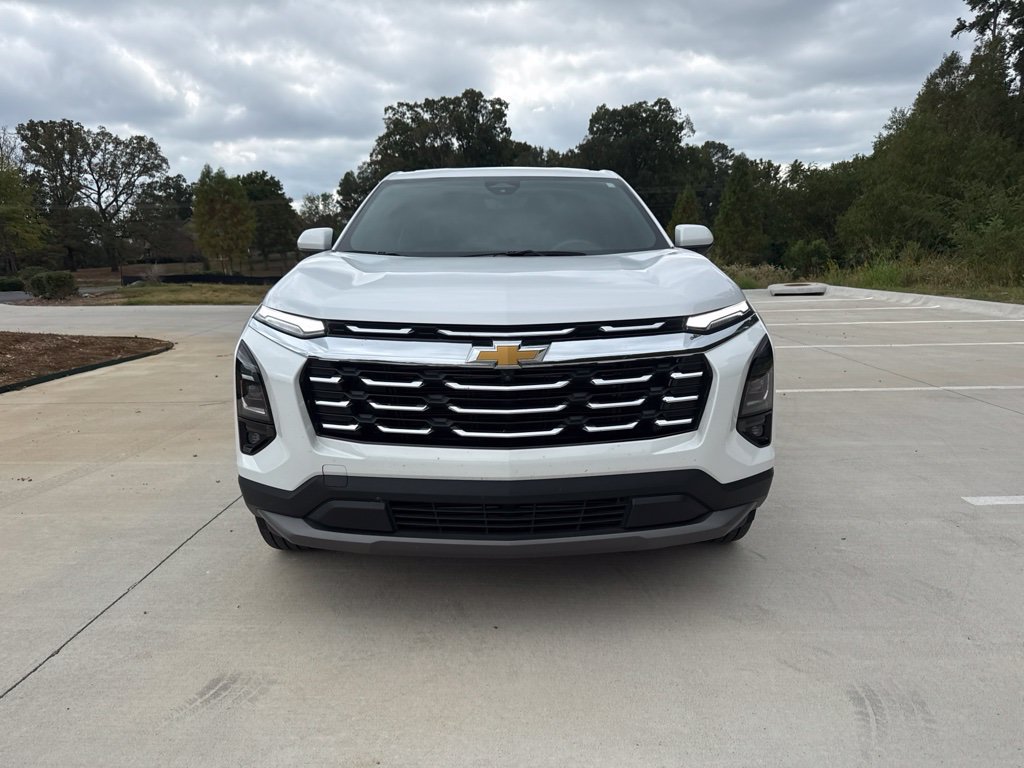 Used 2026 Chevrolet Equinox LT w/ Convenience Package II FWD image 2