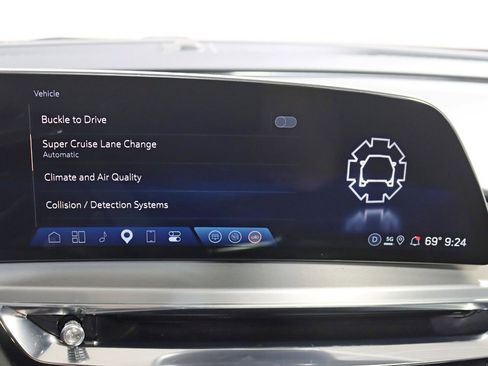 Used 2024 Cadillac Lyriq Sport image 24