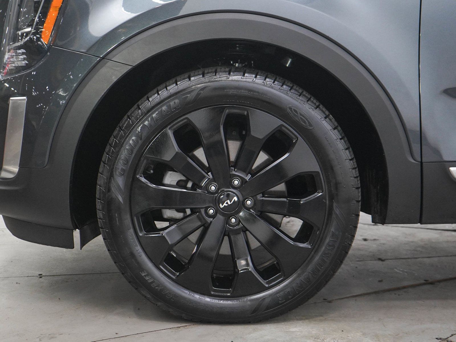 Used 2022 Kia Telluride S AWD/4WD image 30