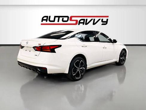 Used 2024 Nissan Altima 2.5 SR AWD/4WD image 7
