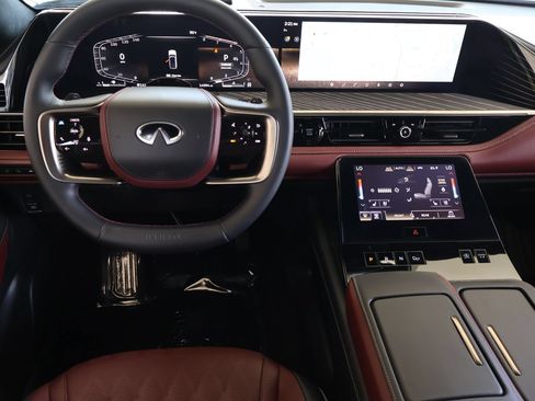 Used 2025 INFINITI QX80 Autograph AWD/4WD image 16