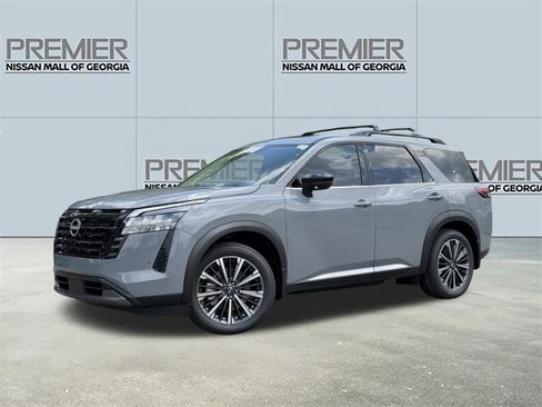 New 2026 Nissan Pathfinder Platinum FWD image 1