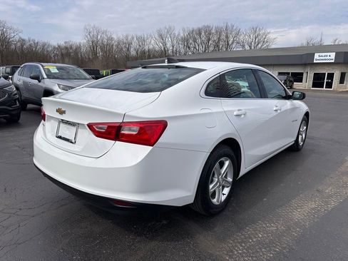 Used 2023 Chevrolet Malibu LS image 3