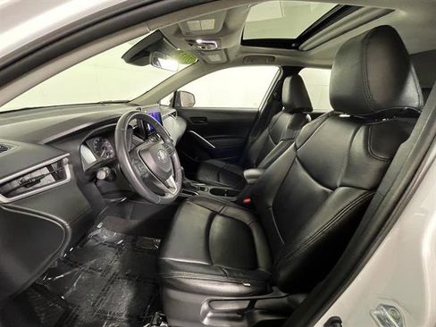 Certified 2023 Toyota Corolla Cross LE w/ Moonroof Package image 9
