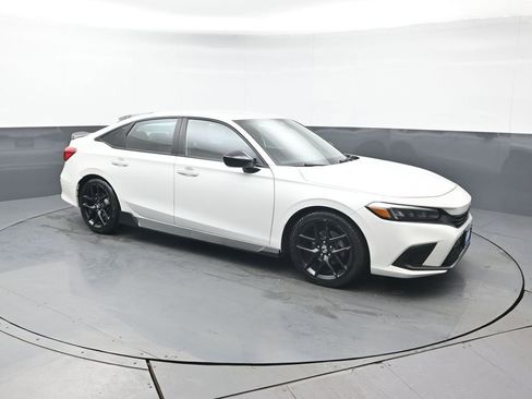 Used 2022 Honda Civic Sport image 8