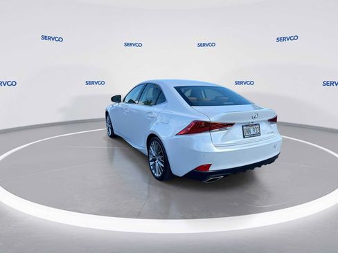 Used 2018 Lexus IS 300 RWD image 6