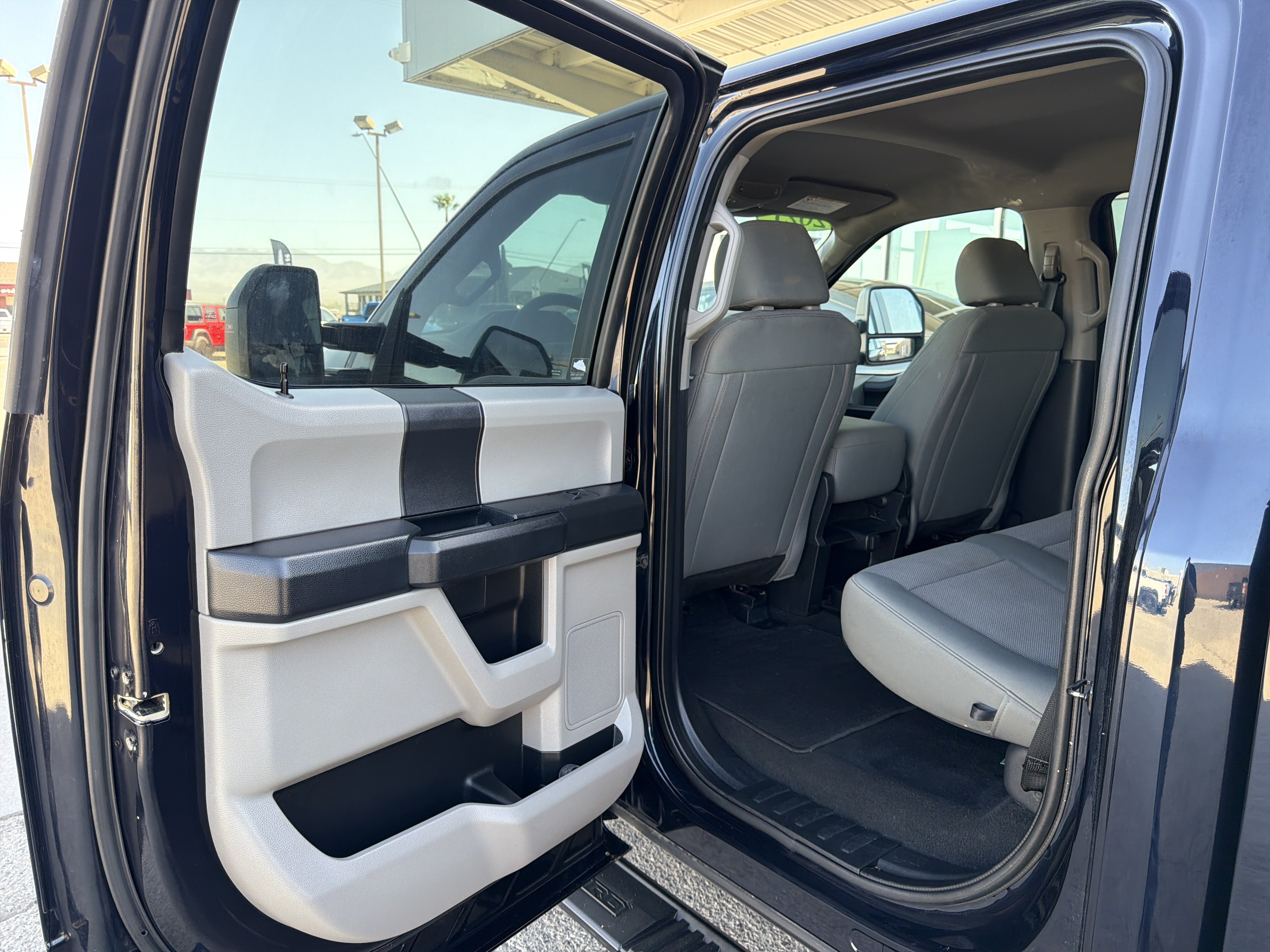 Used 2021 Ford F250 XL w/ STX Appearance Package AWD/4WD image 7