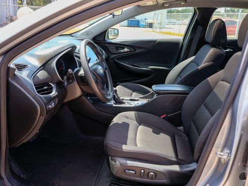 Used 2024 Chevrolet Malibu LT FWD image 7