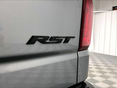 Used 2024 Chevrolet Silverado 1500 RST AWD/4WD image 9