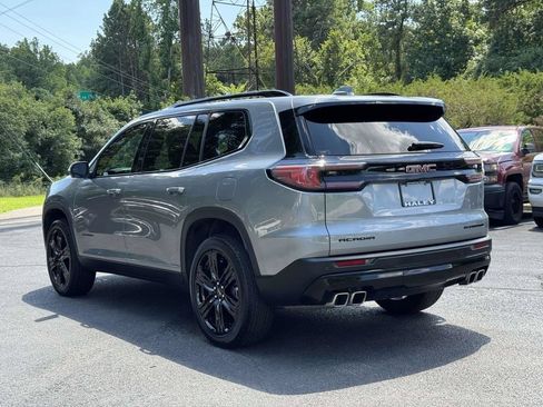 Used 2025 GMC Acadia Elevation w/ Elevation Premium Package FWD image 25