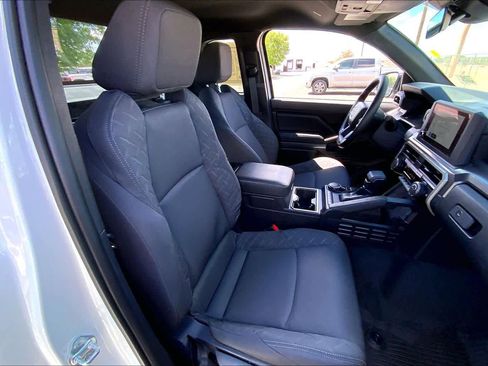 Used 2026 Toyota Tacoma SR5 image 17