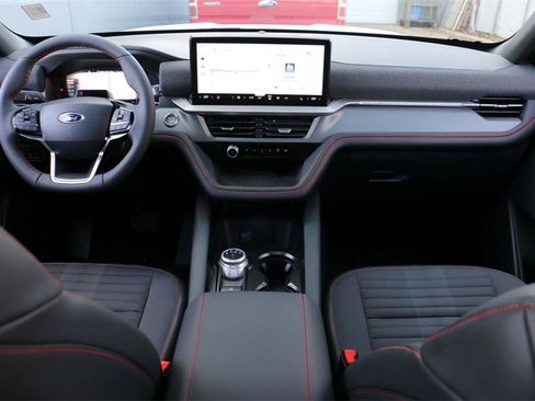 New 2026 Ford Explorer ST-Line w/ ST-Line Street Pack image 26
