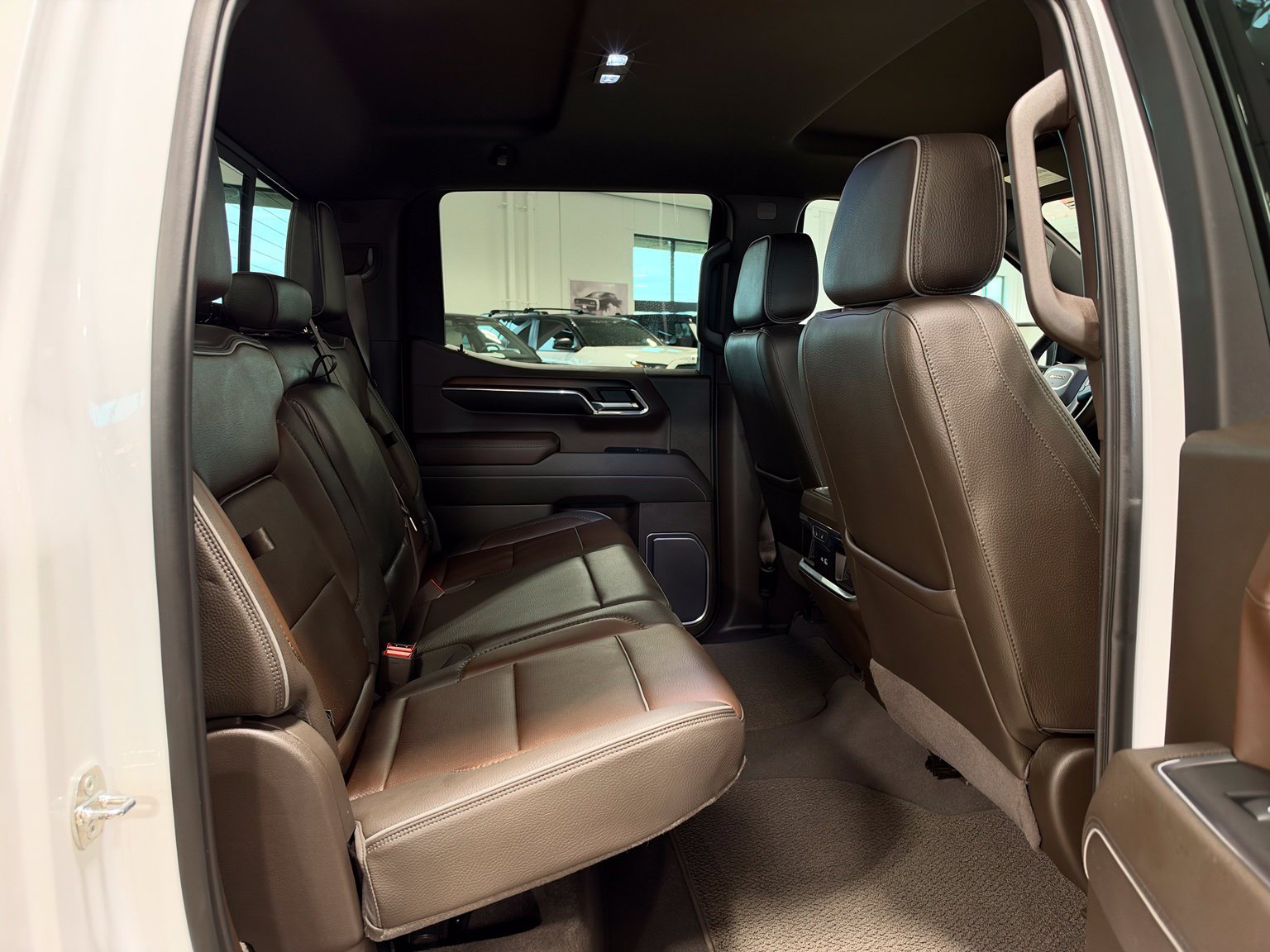 Used 2024 GMC Sierra 1500 Denali AWD/4WD image 37