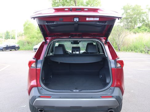 Used 2021 Toyota RAV4 Limited w/ Limited Grade Weather Package AWD/4WD image 5