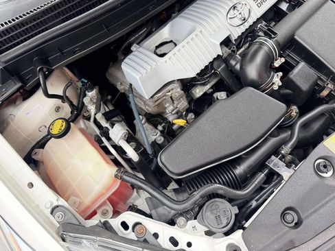 Used 2010 Toyota Prius Five w/ Advanced Technology Pkg FWD image 12