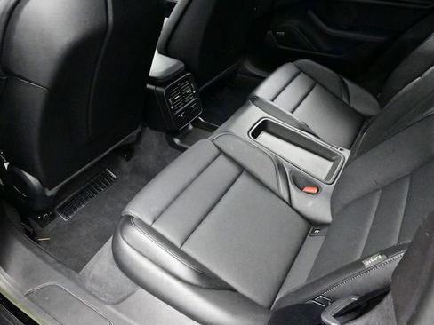 Certified 2022 Porsche Taycan image 12