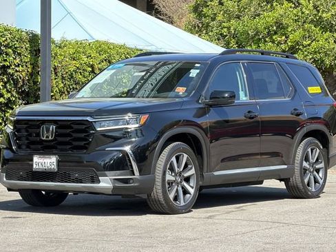 Certified 2024 Honda Pilot Touring image 8